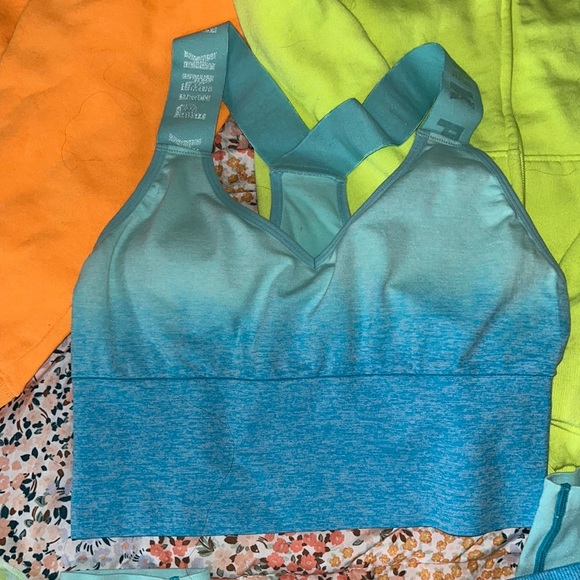 8 piece Victoria Secret Pink bundle - Picture 12 of 13